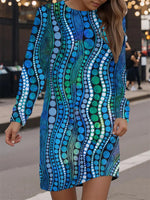 Lässiges blaues Kleid mit Rundhalsausschnitt, langen Ärmeln und Punktmuster