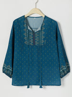 Blaue, einfarbige Freizeithose mit Rissen