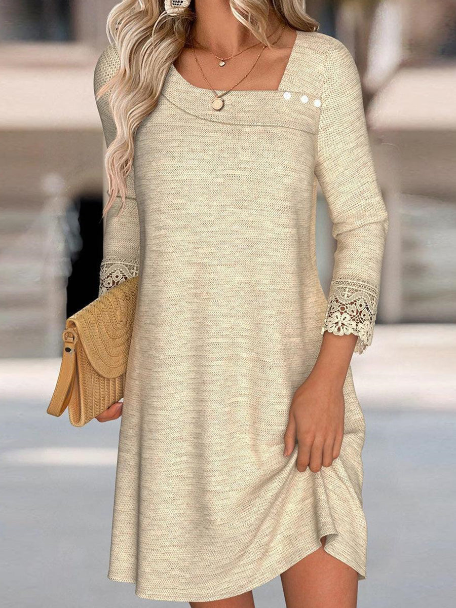 Beiges, schlichtes Minikleid mit langen Ärmeln