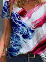 Lässige Kurzarmbluse mit abstraktem Print und V-Ausschnitt