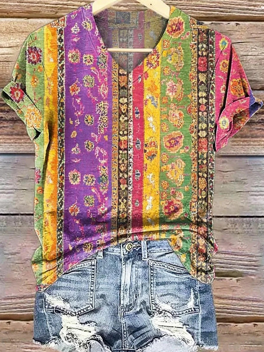 Helles Kurzarmtop mit V-Ausschnitt