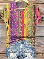 Helles Kurzarmtop mit V-Ausschnitt