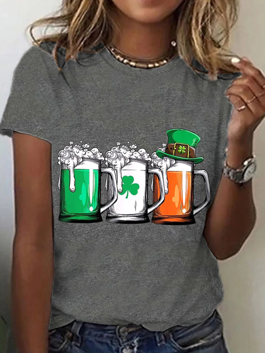 T-shirt gris à manches courtes et col rond imprimé verres à vin