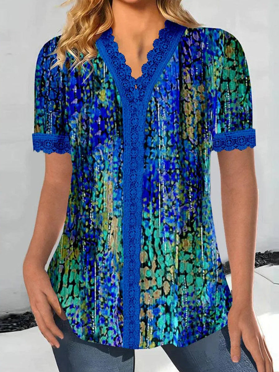 Blaues Kurzarmtop mit V-Ausschnitt