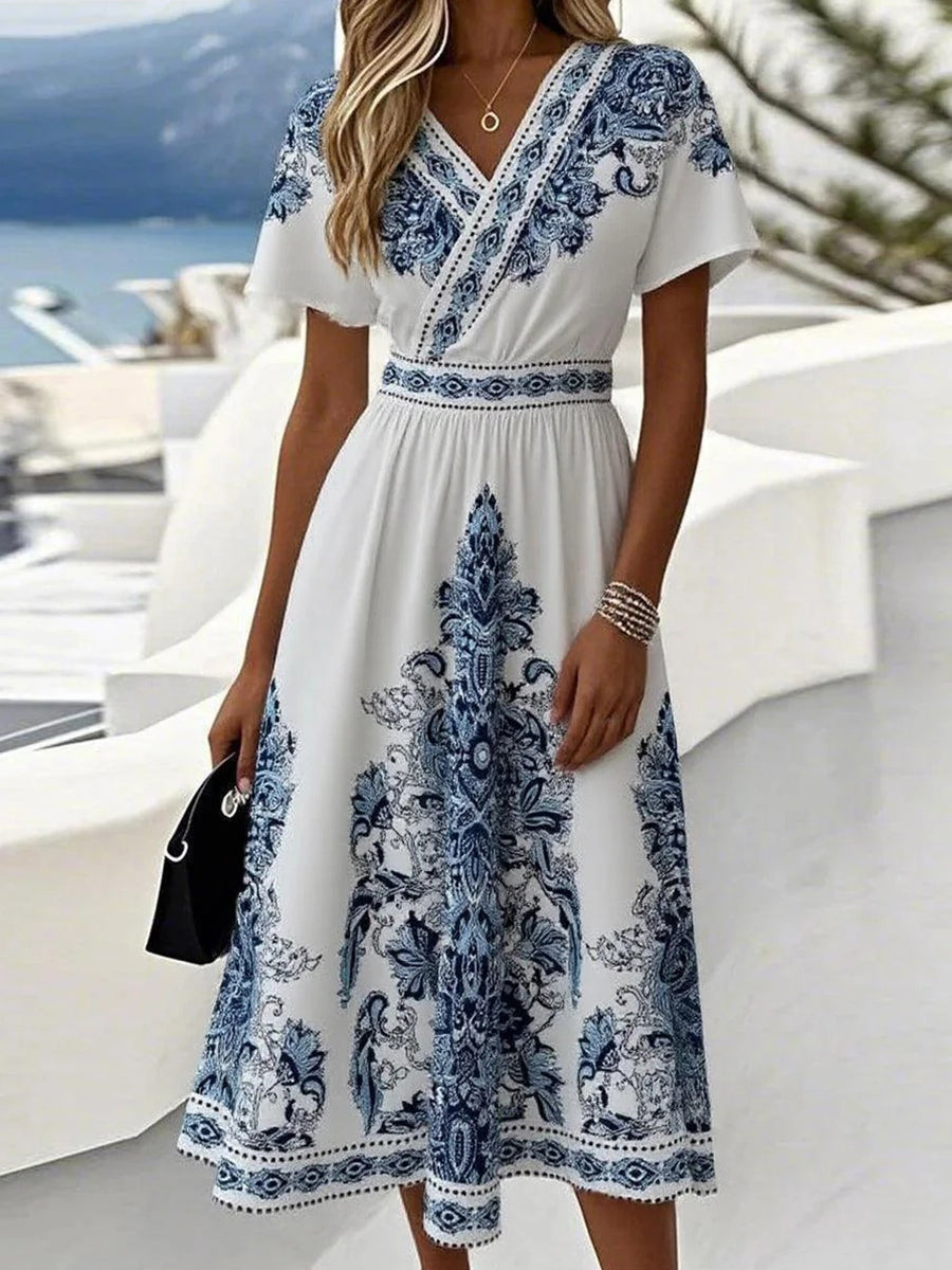Robe midi jeune à manches courtes et col en V