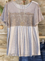 Luftiges Kurzarmtop mit Polka-Dot-Print