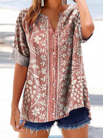 Haut à manches courtes et col en V spécial