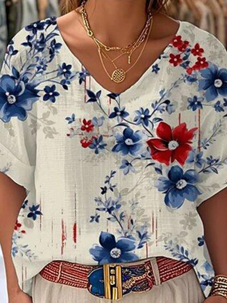 Modernes Kurzarmtop mit V-Ausschnitt