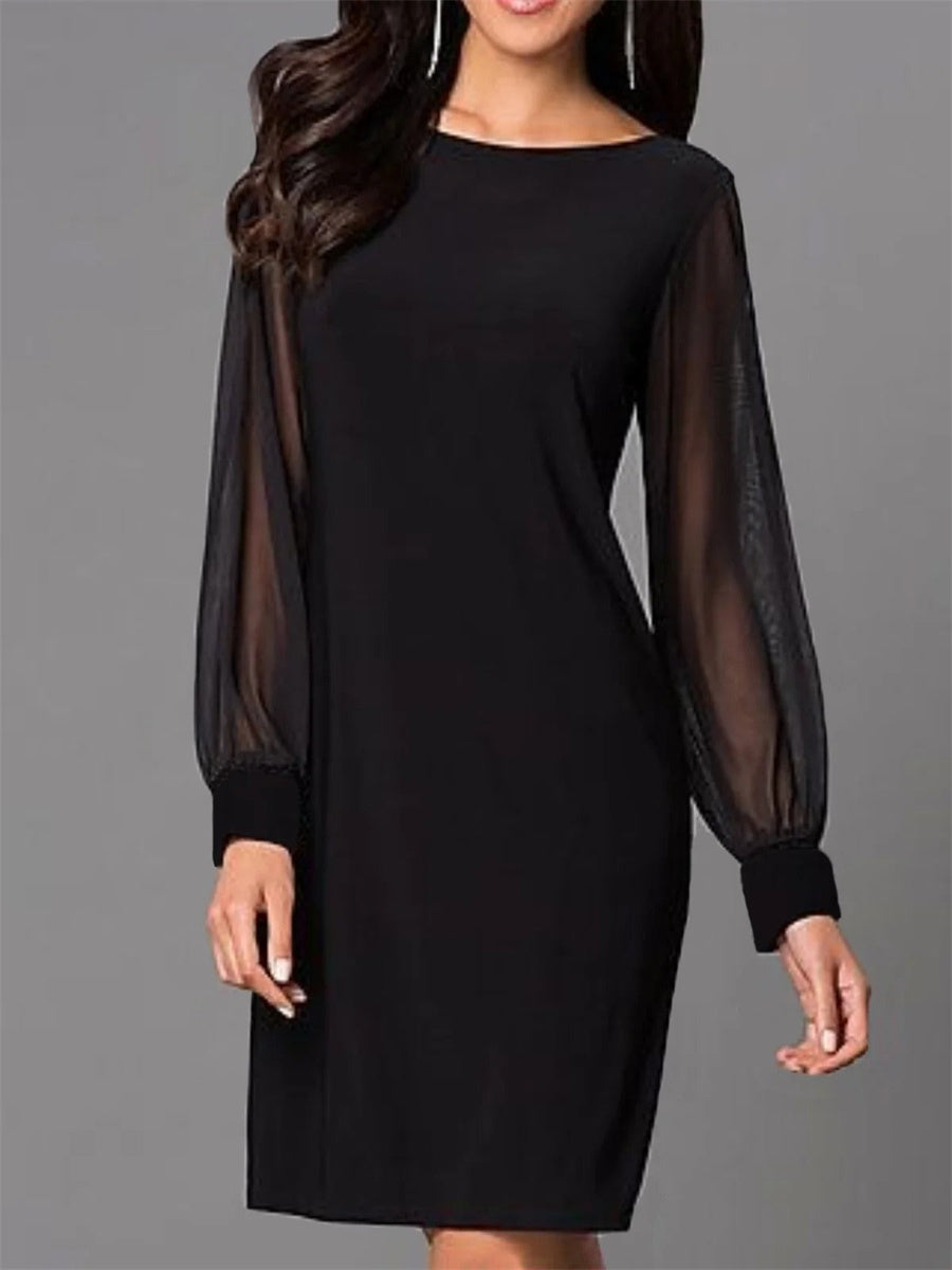 Robe noire unie à col rond et manches longues