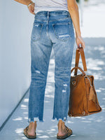 Lässige, kurze, gerade geschnittene hellblaue Jeans